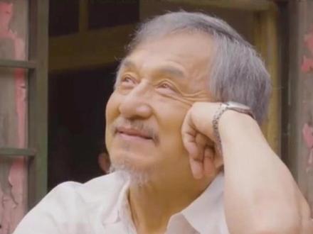 71岁成龙自曝已制作“告别的歌”,将在去世那天发布!今年已送别蔡澜、罗伯特·雷德福等人,曾表示:能慢慢变老是我的幸运