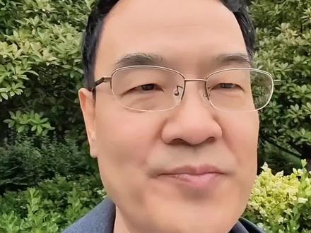 导演设置“小白鞋”这个角色,对易青娥艺术成长的重要启蒙作用
#传统文化 #传统文化季 #传统文化传承 #传统文化时光瓶