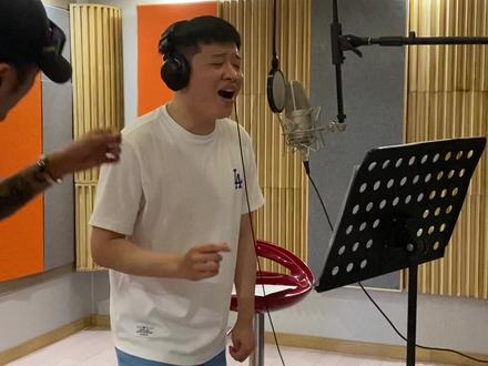 二宝很棒真假混声一分钟就学会了 领悟能力很快 只是平时缺少一些练习#好想告诉她 #录音棚里的魔界时刻