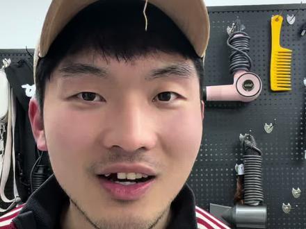 都说三原色没用都在用。 三原色生活化才能用,头发是棕黄色的纸,又不是白纸。#染发 #染发教程 #发型师 #美发教学 #抖音精选