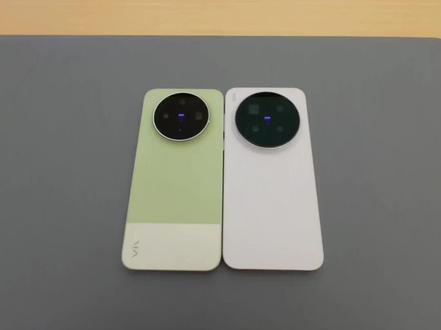 新品来咯X300S,外观对比Pro,有哪些升级呢?#vivoX300S #vivoX300ultra #vivo新品 #数码科技 #三才缤纷旗舰店