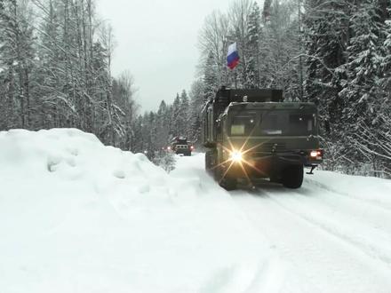 炸毁变电站,乌军无人机如何巧妙穿透俄军层层防空网 #俄乌战争 #俄乌冲突 #战争 #热点知多少