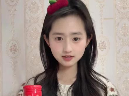 宿舍平价调酒调战!红星蓝瓶+可乐+水溶c,一口征服!#红星二锅头#宿舍调酒#蓝瓶一出马调啥都很搭