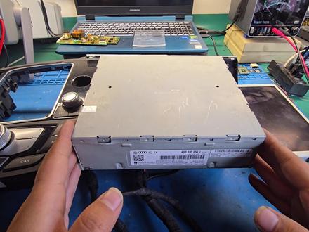 超详细分析奥迪主机频繁黑屏重启故障与维修教程 #汽车电子#技术分享#芯片级维修#汽车保养与维修#奥迪