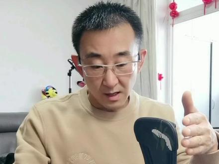 瑕不掩瑜,完美主义者不要购买#滑雪装备 #单板 #单板滑雪 #单板教学 #滑雪