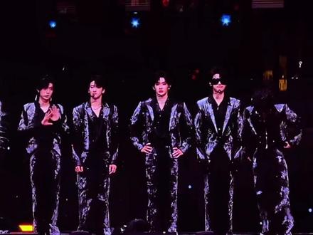 我说够了 结束这场闹剧吧 心疼这七个孩子
#余宇涵 #张峻豪 #穆祉丞 #TF_ing #荣耀之战