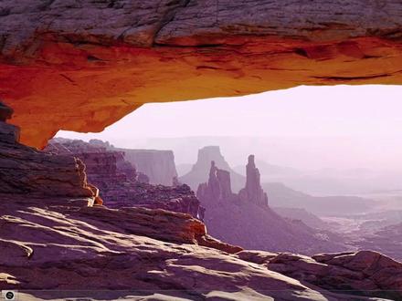 艺术成分很高的电脑弹窗病毒,它的背景音乐是一首知名的术曲,视觉效果和节奏卡点非常强大,而且无害,纯属观赏性病毒#电脑 #电脑病毒 #网络安全 #电脑知识 #干货分享