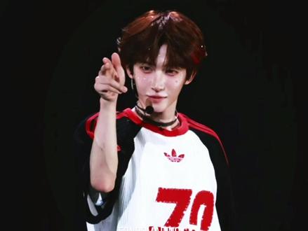 爱妃,爱豆是什么豆! #成何体统 #刘宇 #舞台混剪 #爱豆