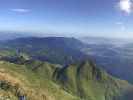 罗喜洞是茅山的灵魂,也是"茅顶留云"的重要组成部分。