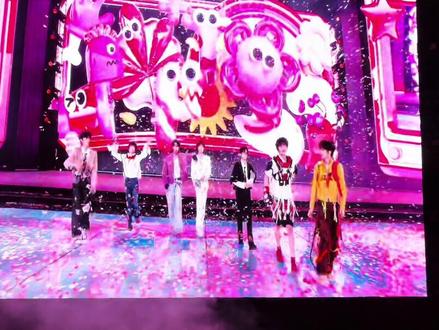 没想到吧我还有😜大舌头!!!
#tf家族新年音乐会 #大屏 #大舌头