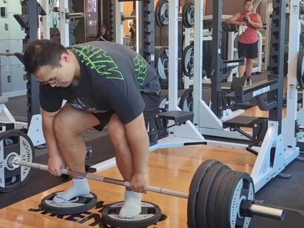 硬拉对于身材比例的关系#力量训练 #硬拉 #深蹲