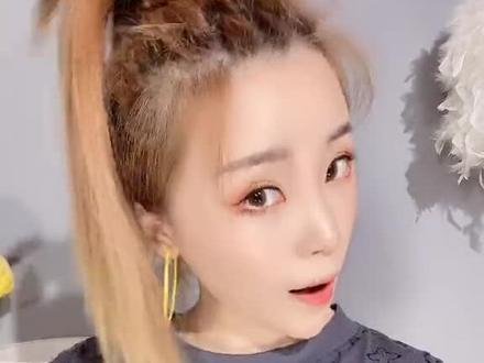 张雨绮同款高马尾发型教程,谁扎谁好看#编发教程 #高马尾技巧 #我的生活日记