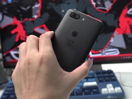 300元神机?冷门旗舰!一加5T在23年还能用吗?