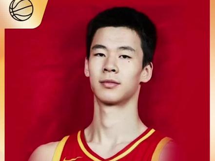 他曾是国青大腿国家队的希望,却因为自身原因差点葬送整个职业生涯,如今他用一场42分的个人秀宣告他的王者归来#郭昊文 #郭昊文42分 #cba广东宏远 #南京同曦 #篮球故事 @DOU+上热门 @DOU+小助手