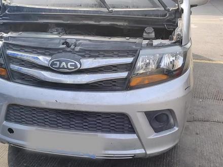 江淮瑞风,新换的发动机,还没出门就高温了,机油灯也亮了,原来是它坏了#修理工的日常