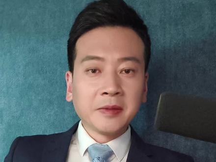 北京时间5月11日凌晨,2026伦敦世界乒乓球团体锦标赛男子团体决赛,中国队总比分3比0战胜日本队,实现世乒赛男团十二连冠。#伦敦世乒赛 #男乒横扫日本队 #世乒赛男团 #梁靖崑