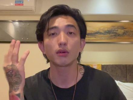 经常要鼓谱的,其实大多都不会看谱。我记得马睿老师说过,想的越简单才能演奏的更自如随性#鼓手#架子鼓