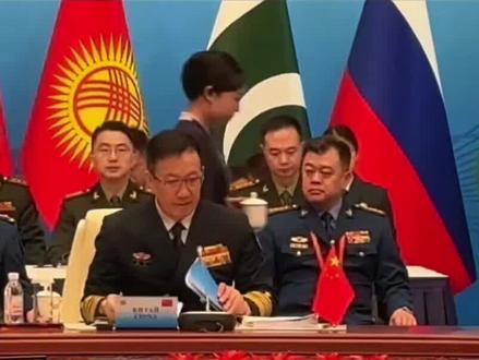 日本5500枚核弹原料就位,中国果断出手,向190国发出公告