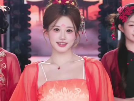 伯哥:我爱小繁,我在小繁~我养你啊笨~#陈伯全能王 #陈伯百万二创激励计划 #花小龙