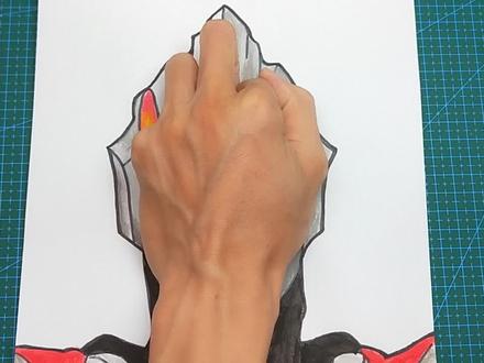 小伙用手掌来画欧布奥特曼暗耀形态,简单又帅气的手势画