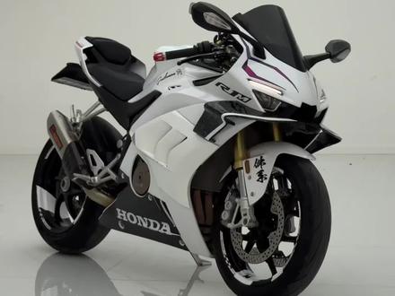 25年张雪500rr 安全行驶1w公里 加装齐全 仅需2个多
#张雪500 #张雪机车 #关注我圆你机车梦 #仿赛