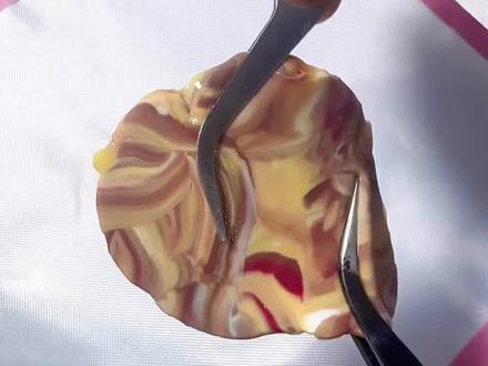 没成品算啥😂玩的就是一个心态~🤣谁做坏拼豆了快来试,拉糖真的会上瘾!#拼豆 #拼豆翻车 #拼豆教程 #拼豆豆