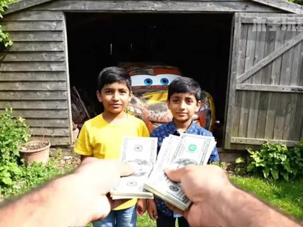 得到一辆破损的闪电麦昆,看我如何将它修复#闪电麦昆 #闪电麦昆回来了 #赛车总动员 #修理汽车 #AI动画