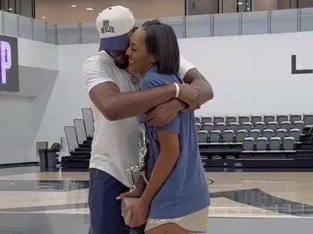 女篮第一人和NBA全明星热恋!女方期待生娃,两人基因会多强大