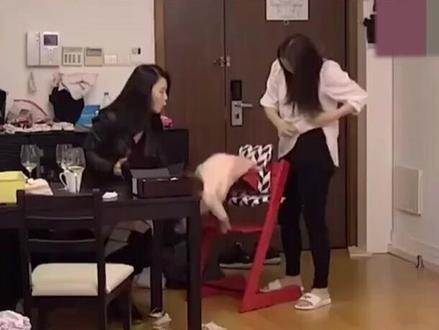 孩子不小心磕到头,家长不要急,仔细检查受伤部位,有无包块,局部凹陷,就算没有异常,家长也要密切观察至少24小时#摔到头 #孩子健康 #育儿经验分享