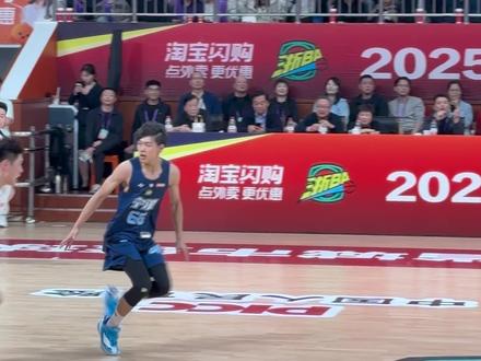 大巴车昨天刚刚保养完 三分松松翻翻#章炬 #浙BA