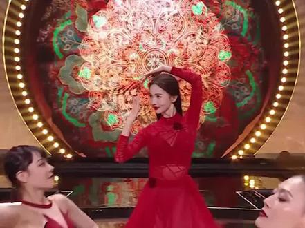 卜卦一响金晨绝美登场!什么叫舞蹈教科书的女人,一开跳惊艳全场 #金晨 #卜卦 #金晨跨年小跳queencard