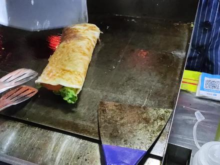 街头手抓饼一张面皮养活一家人,赶紧学学吧!学会了可以养家糊口