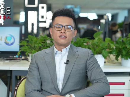 #先声夺人# | 挑衅中国?高市早苗胆敢在台湾问题上玩火 真正强大的人从不需要证明自己。日本首相高市早苗身上标签无数- “日本首位女首相”“铁娘子2.0”“重金属乐爱好者”。可当镜头拉近,我们看到的不是铁腕强权,而是虚张声势。她嘴上谈着台海问题,心里盘算的是国内支持率;她看似对华强硬,实则自身摇摇欲坠。别忘了:现在是2025年,不是1931年!中国早已不容挑衅、更不吃威胁那一套。高市早苗不是掌控局势的棋手,而是一位被物价高涨、社会焦虑、党内分裂的日本政坛所困又缺乏权力基础的政客 - 没有实力,只剩姿态。