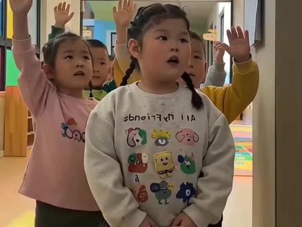你们六一儿童节都放假了吗?#幼儿园的孩子 #六一儿童节 #放假 #搞笑萌娃