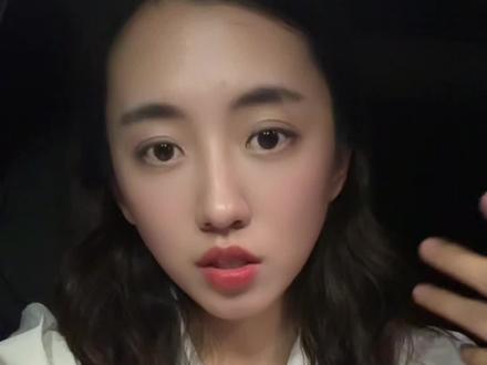 没有哪个自己带娃的能在22点前直播,也没有哪个博主什么都精通。看好自己的钱包,不要冲动消费一堆破烂。真正的好老师,基本都在线下,谁有空直播#教育 #塌房 #线上课程 #内容过于真实 #英语