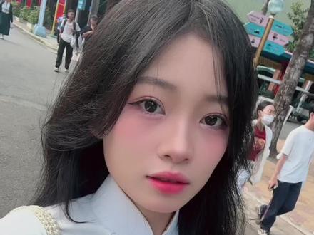 越南奥黛 越南校服什么样的呢?