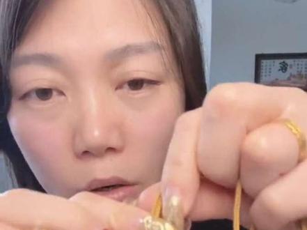 #真实生活分享官厚德金蝴蝶吊坠编织绳#黄金 #记录真实生活