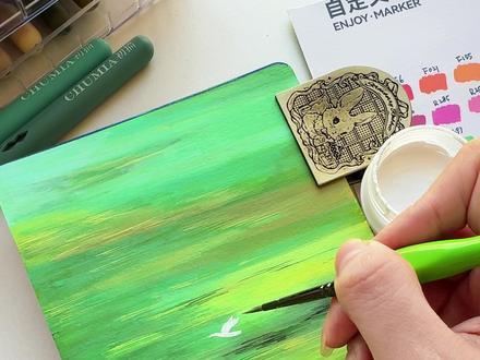 丙烯马克笔|53秒学会流动感春日与白鹭齐飞 🖊️:初描丙烯马克笔 72色
🖊️:初描细节笔 DG0、DG1
📒:轻听 12*12cm
👋:煮煮的手~
#一起学画画吧 #丙烯风景画 #初描丙烯马克笔 #新手画画 #画画教程 @DOU+小助手