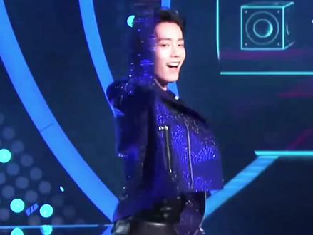 战战,是你喜欢的#肖战 #mx狙击队 #谍报上不封顶 #小城良方