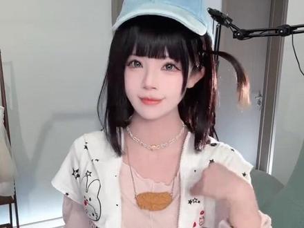 第一天考完了,直接跳一曲庆祝^_−☆ #穿搭