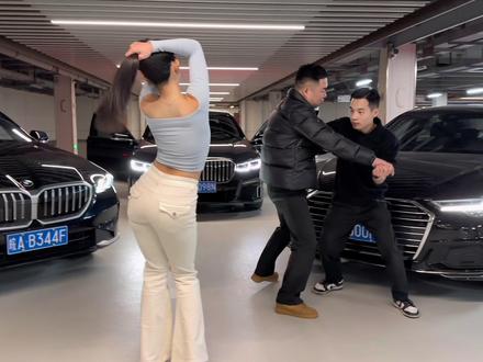 草莓熊是你能看的?#奥迪 #宝马