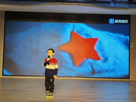 儿子讲红色故事,传承红色精神。
比赛规模宏大,纪律严明,选手专业,气场十足👍👍👍