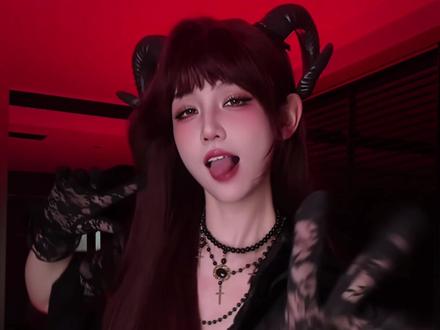 黑色加红色会变成..?啊!居然是..#手搓变装挑战 #手搓变装 #变装 #限时返场