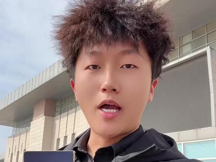 4月25号来营口职业考试的学弟学妹注意啦!出行攻略学哥给你们讲明白~咱们要坐高铁就到营口东站,这是营口主要的高铁站,辽宁省内过来最方便。老的营口站是普通火车站,只有少数去沈阳的车,不建议大家选。你们4月24号到营口就可以,提前住下、休息好,第二天轻松去考试,不用赶时间慌慌张张。路线记牢:家里→营口东站→酒店→学校,稳稳当当不迷路。4月25号,学哥在营口职业等你们,祝大家考试顺利、成功上岸!#口播知识分享 #都是干货 #辽宁单招 #抖音推广 #营口职业技术学院