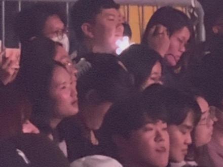 两个宝宝玩得开心
#白鹿#曾舜晞#名曾妍顺