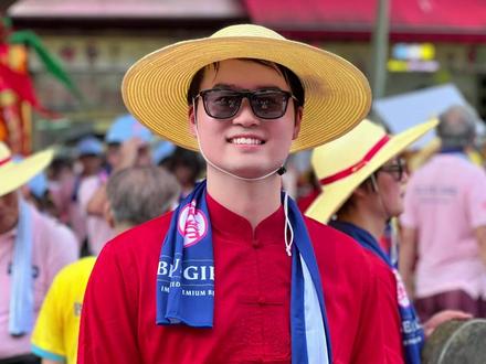 香港长洲岛抢包山,带大家了解一下这项活动是怎么样的,你们老家还有这种活动吗?#长洲岛 #香港 #抢包山 #潮汕 #汕尾