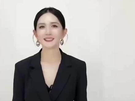 谢娜呵呵在国乐无双的宋亚轩打call