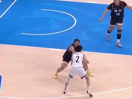 恭喜!十五运会广东男女篮在五人篮球成年组中双双夺金!#广东女篮全运会夺金 #广东女篮队史全运第二冠 #全运会广东男女篮双冠