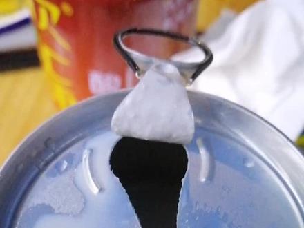 有史以来第一次吃到椰汁有沉淀物!!能投诉吗?#椰树椰汁 #椰树椰汁有沉淀物