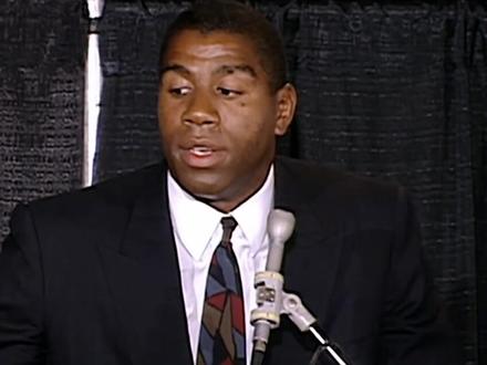 历史上的今天:魔术师因HIV宣布退役,仍参加全明星拿下MVP